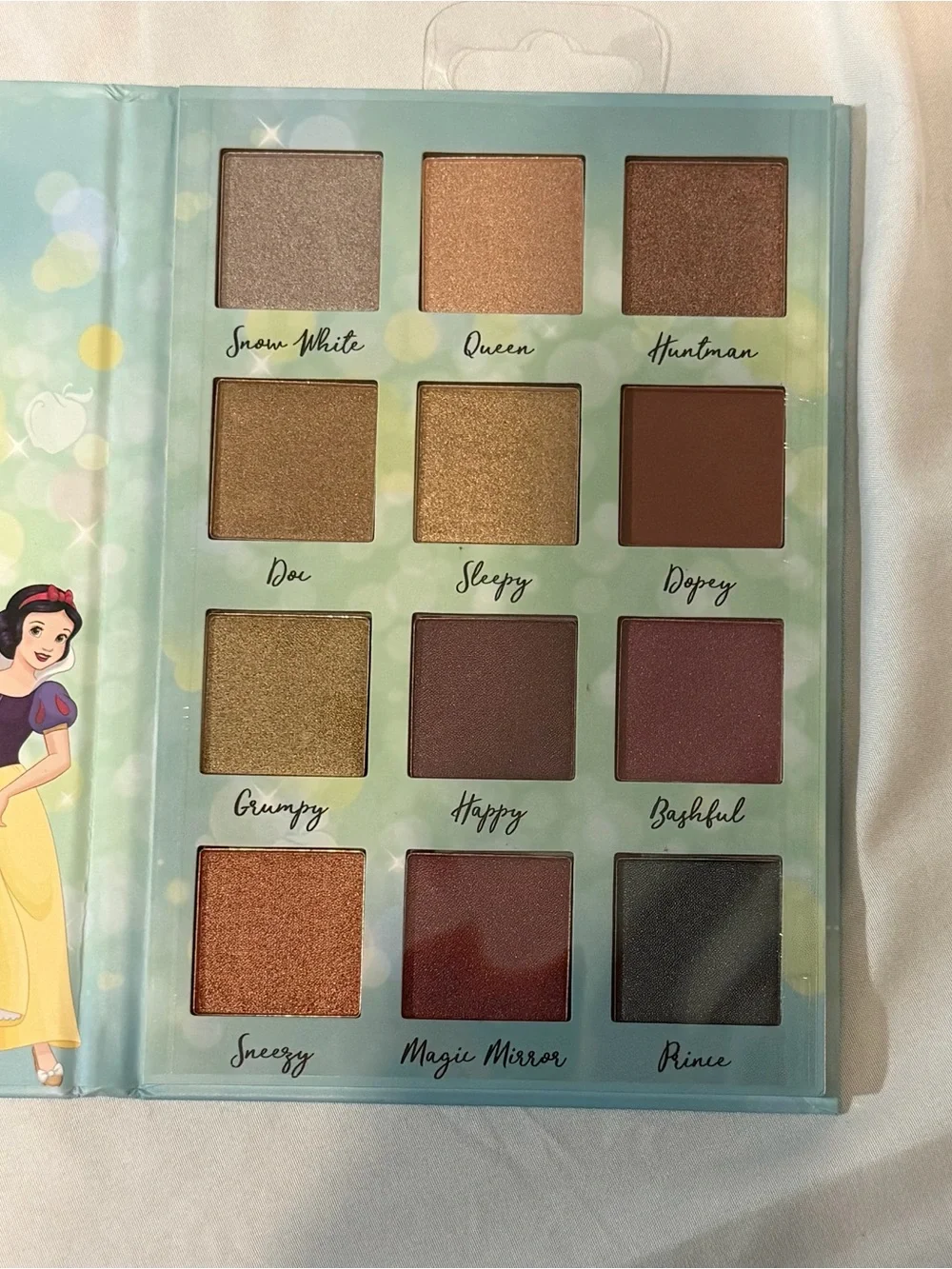 Disney Snow White Eyeshadow Palette — Holographic Blue Artwork